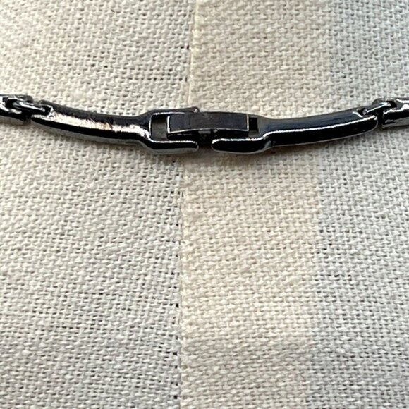 Vintage Black Rhinestone Teardrop Necklace With Silver Tone Accents - Picture 6 of 7